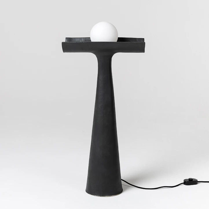 Напольная лампа Light Catcher Иван Басов, Семен Лавданский, Настя Дуленко © Всероссийский музей декоративного искусства